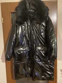 Płaszcz zimowy lakierowany