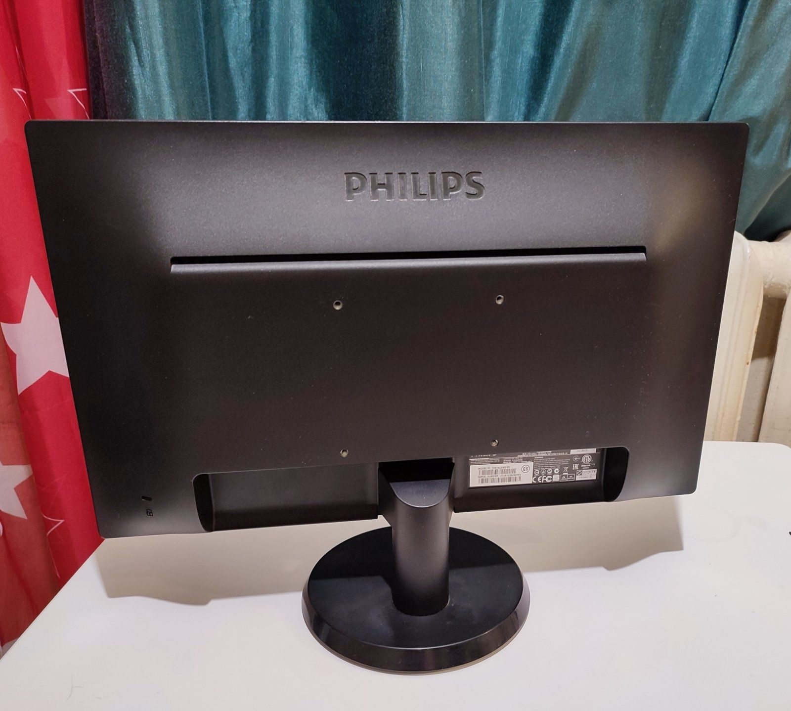 Монитор Philips 193V5LSB2/62