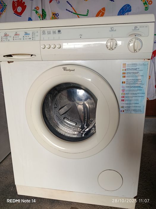 Máquina de lavar roupa Whirlpool