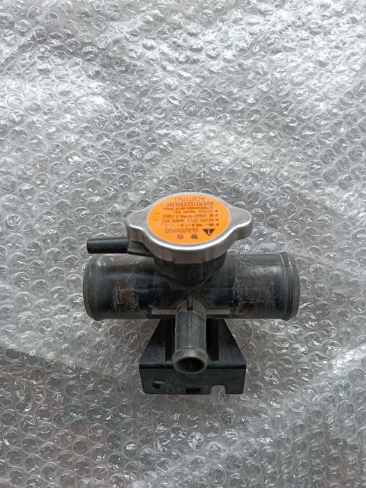 Крышка радиатора с тройником Mitsubishi Lancer X, оригинал б/у