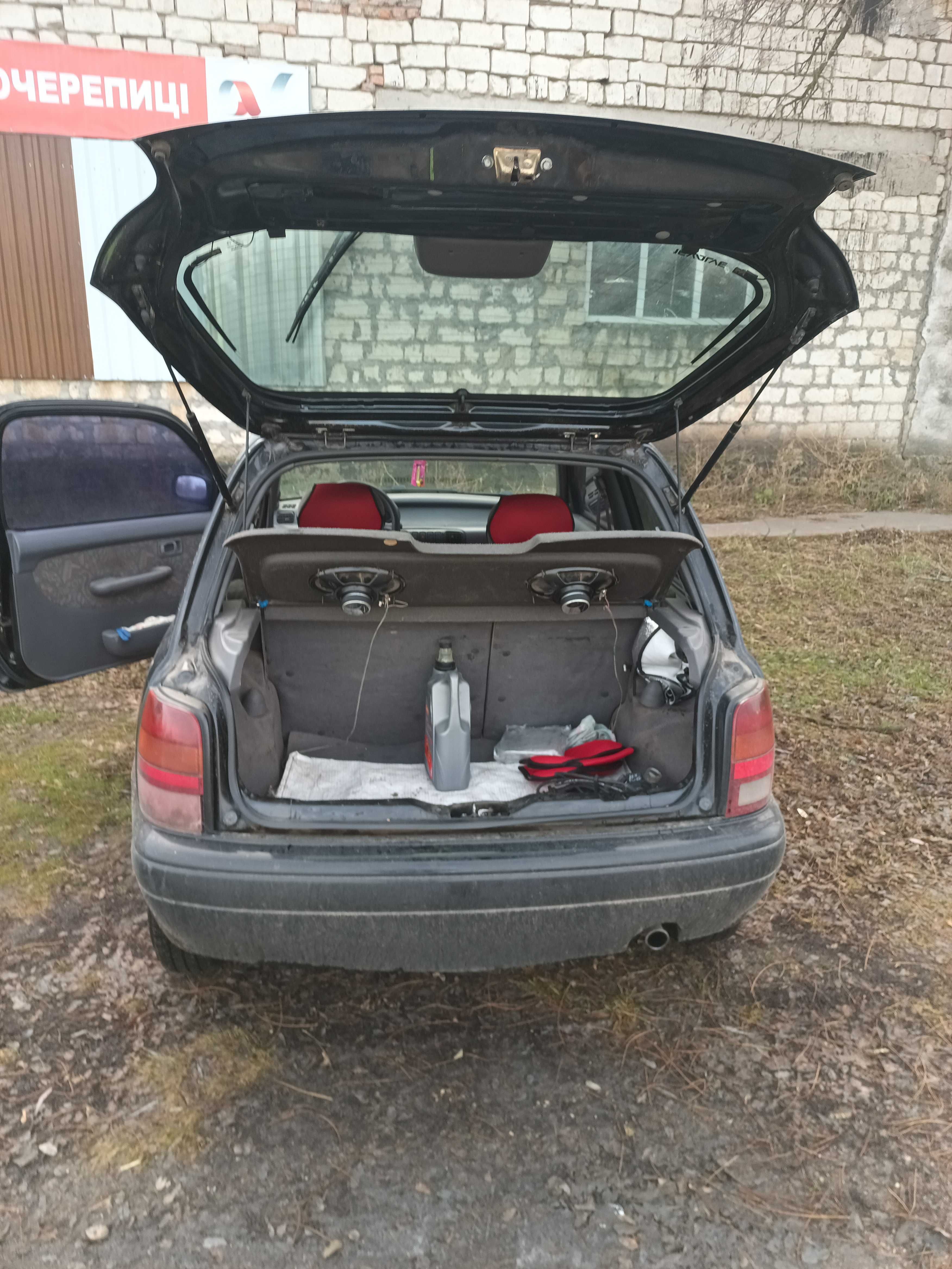 Nissan mikra k 11