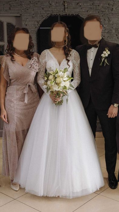 Piękna Suknia Ślubna Śnieżnobiała