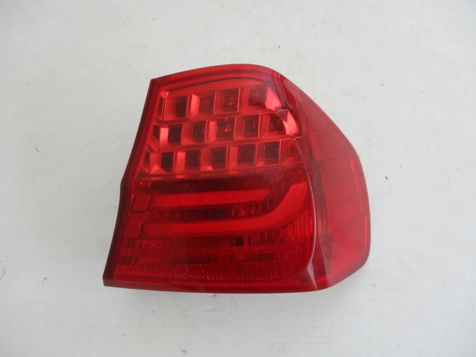 Farol Farolim BMW Serie 3 E90 4 portas Direito