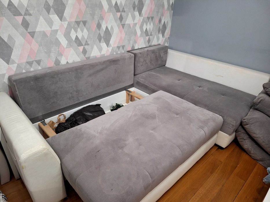 Sprzedam uzywany naroznik z funkcją spania Agata Meble