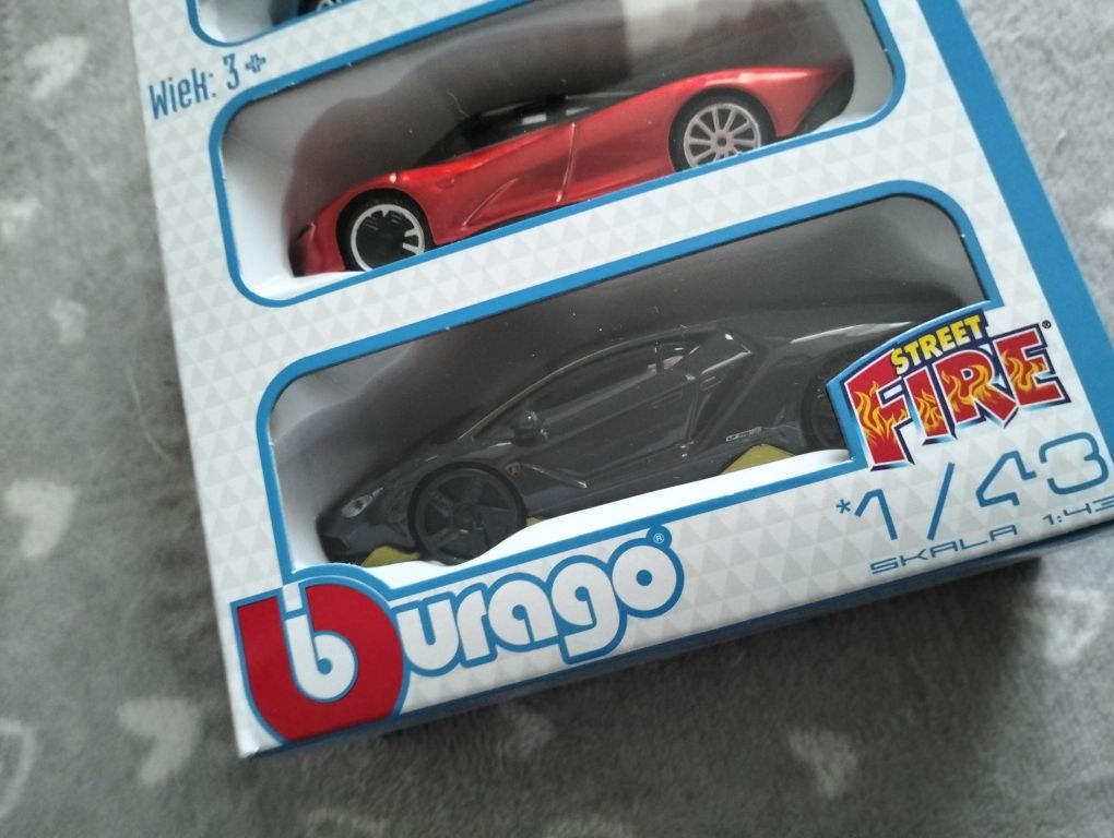 Zestaw Bburago 3 metalowe auta burago samochód auto