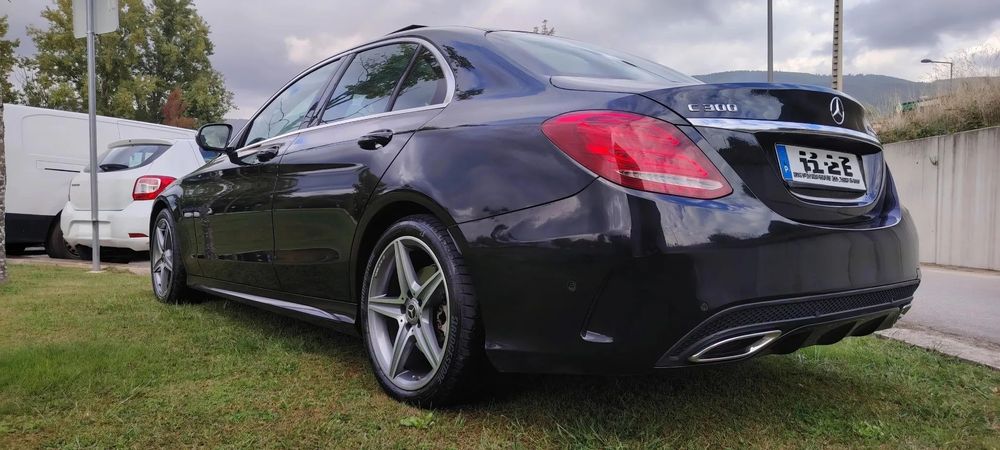 Mercedes-Benz C 300 BlueTEC Hybrid AMG Line