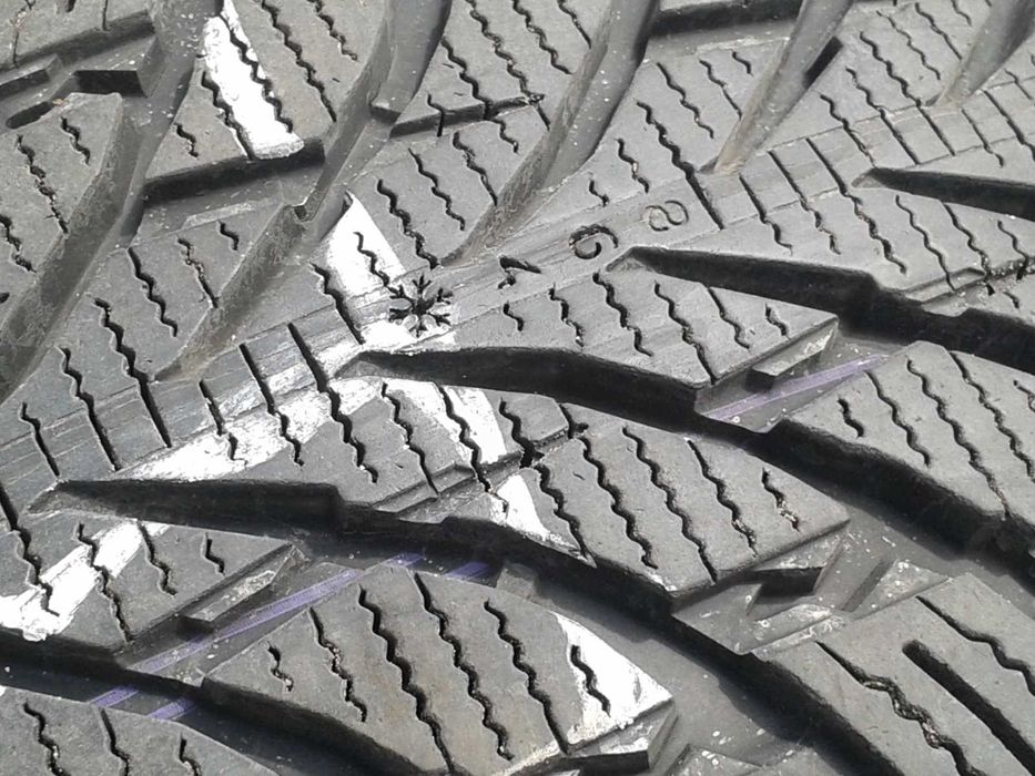 225/60R18 4x7.5mm 2021r Nokian