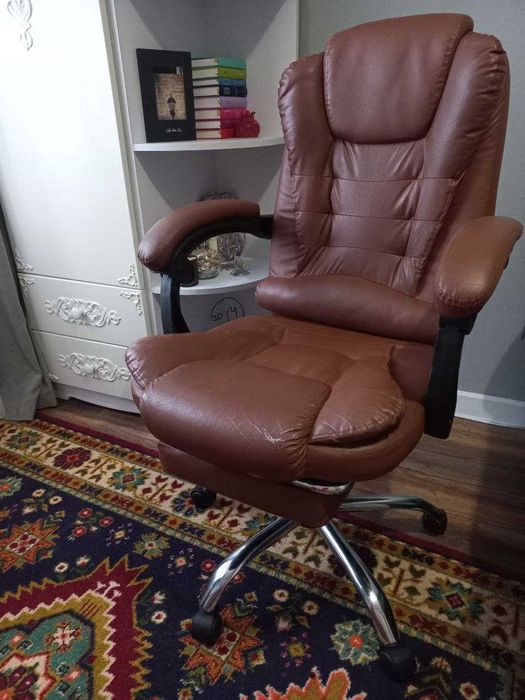 Офісне крісло з анатомічною підтримкою, сталь, екошкіра,  ДО 120кг