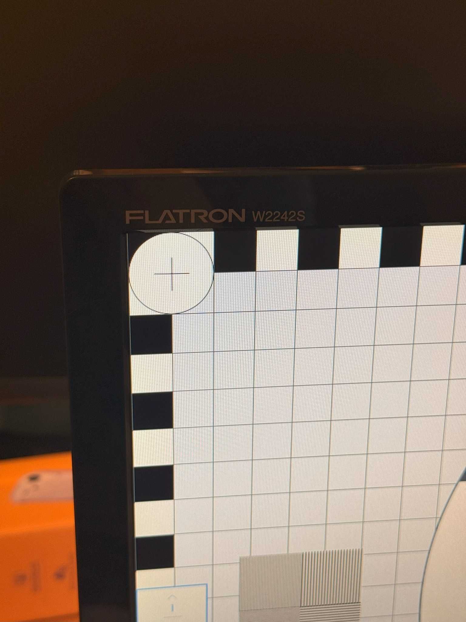Monitor komputerowy 22" LG FLATRON W2242S