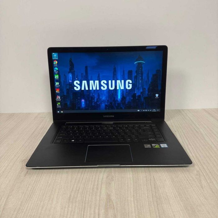 Samsung NP940Z5L-X03US 4K IPS Touch i7-6700HQ 16GB 256GB SSD GTX 950M