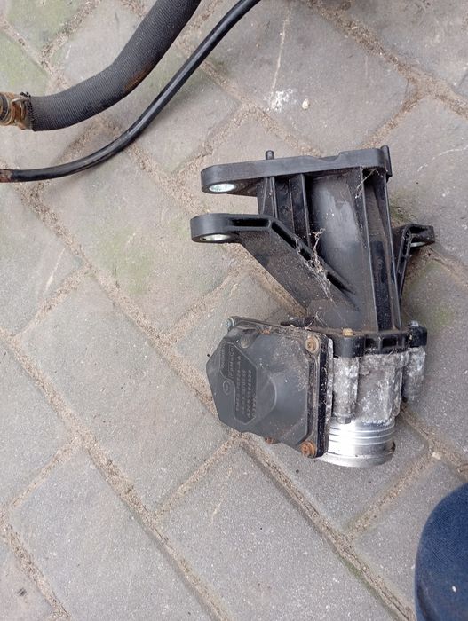 Przepustnica Mondeo MK4 2 L HDi