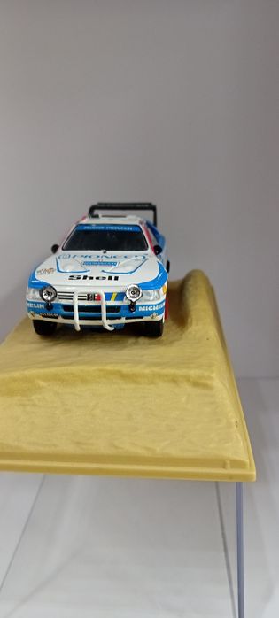1/43 Peugeot dakar
