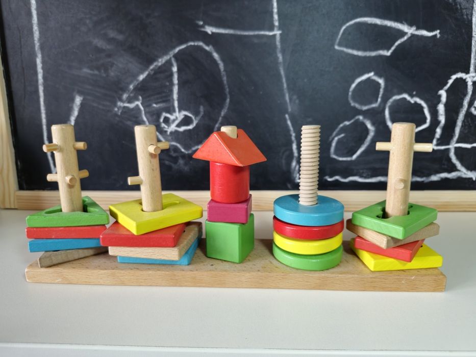 Дерев'яна іграшка для розвитку