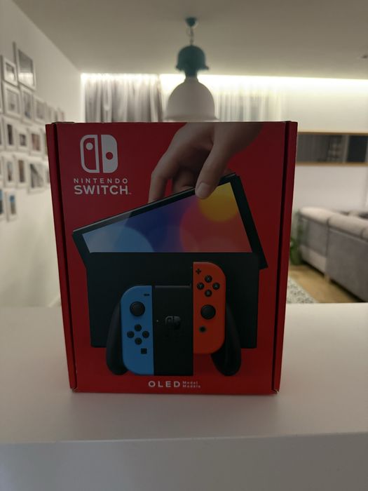 Nintendo switch OLED caly zestaw plus 3 gry