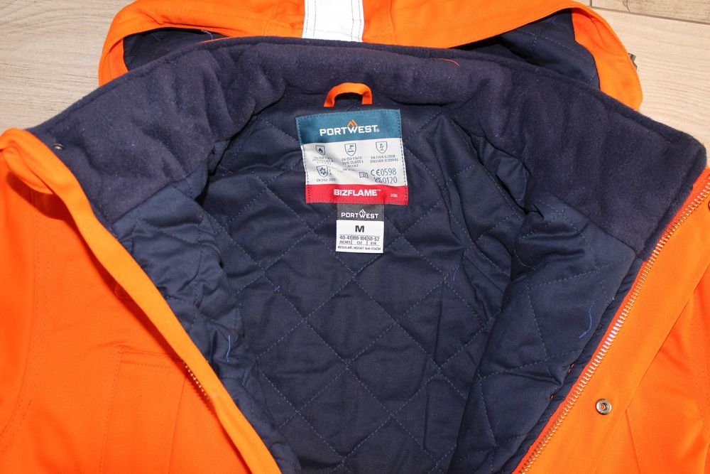 Ocieplana kurtka trudnopalna FR59 antystatyczna zimowa Portwest nowa M