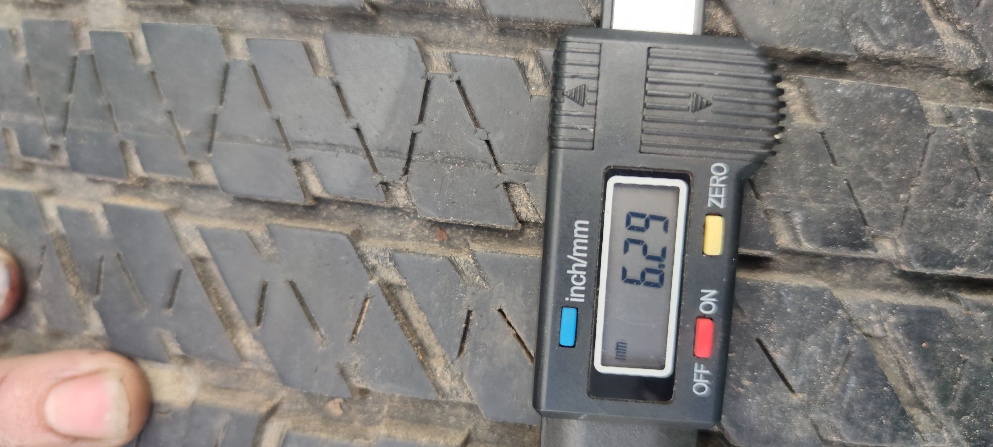 opony lato 265x60x18 BRIDGESTONE 265X60X18 4szt 600zł 2016r
