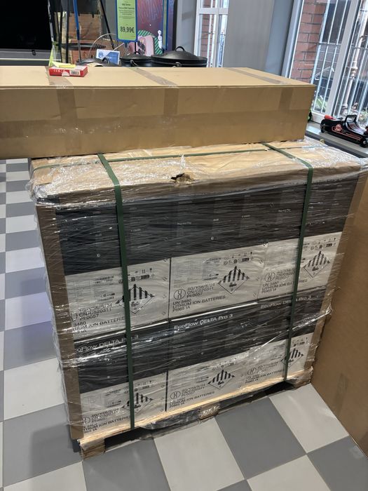 Зарядна станція EcoFlow Delta Pro 3 4096 вт*год НОВІ ЄВРОПА