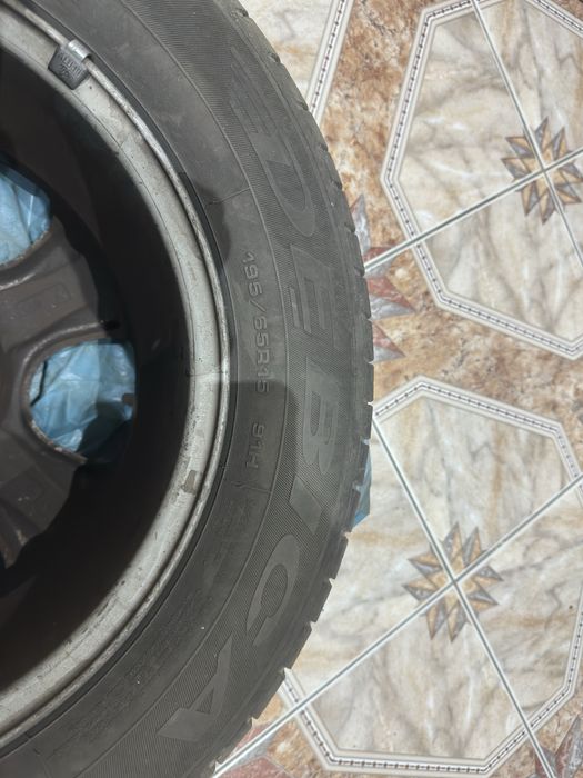 Felgi Opel z oponami Dębica 4 szt.