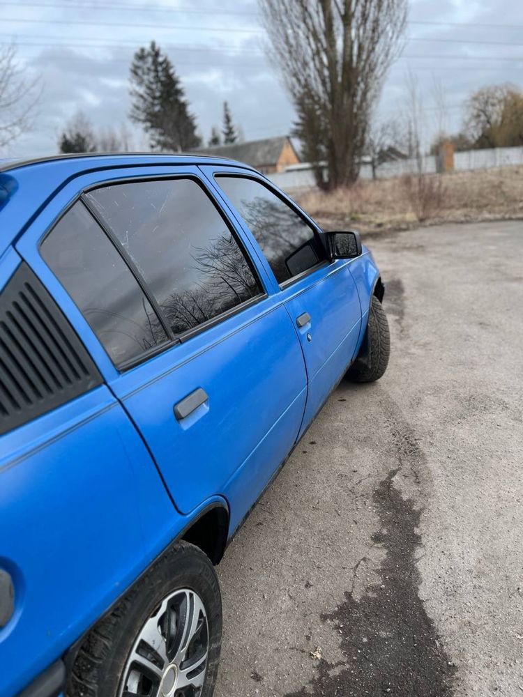 Продам Opel Kadett