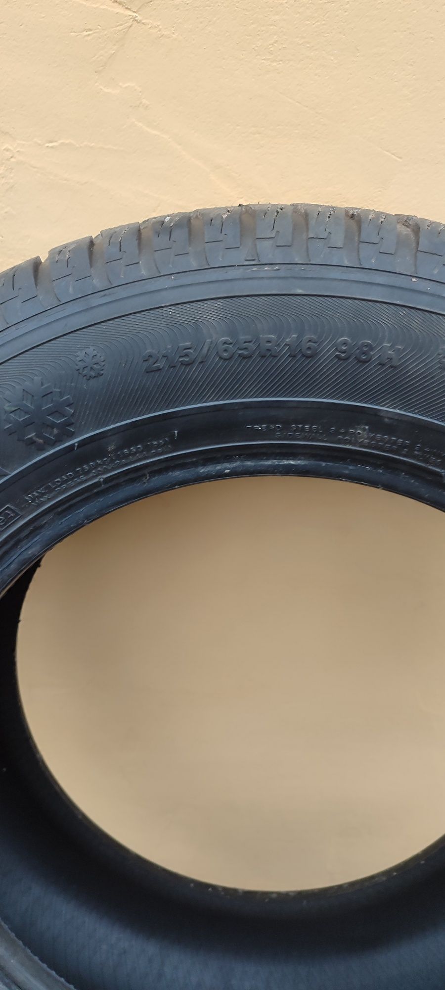 Шини kumho 215/65/16 зима