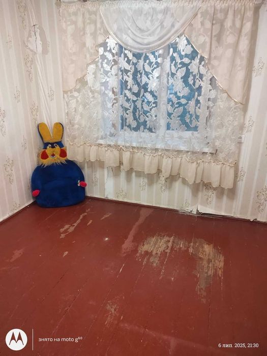 будинок у центрі с.Гніздичне Тернопільського району