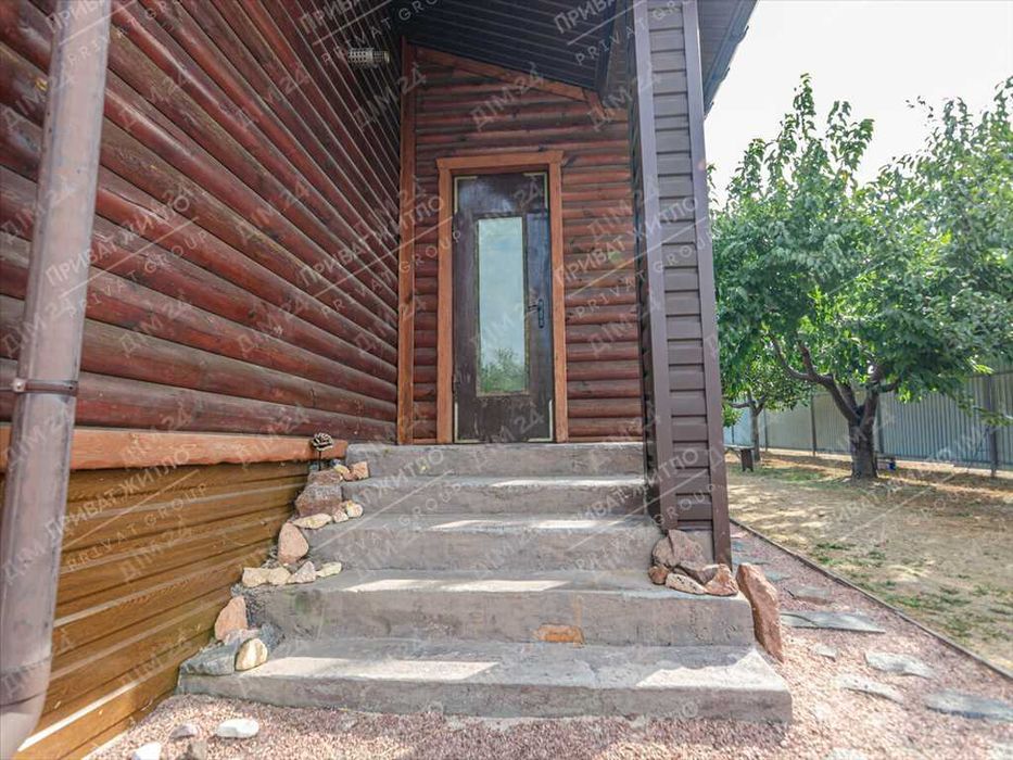 Просторий дуплекс із душею — Ваш ідеальний дім у селі Гора!