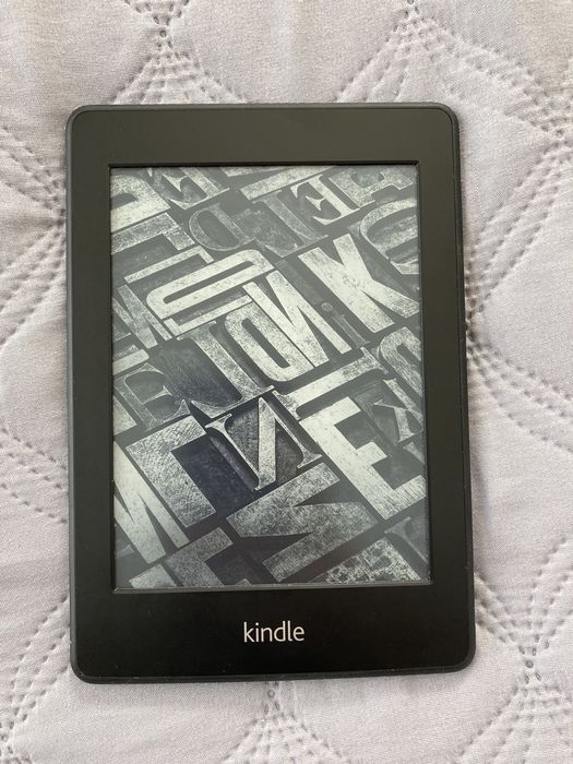 Kindle paper white model EY 21