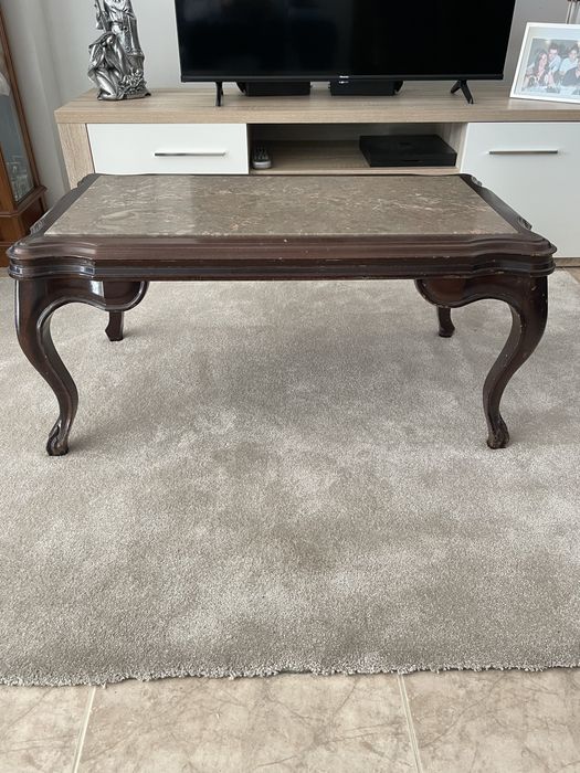 Mesa de centro de mármore