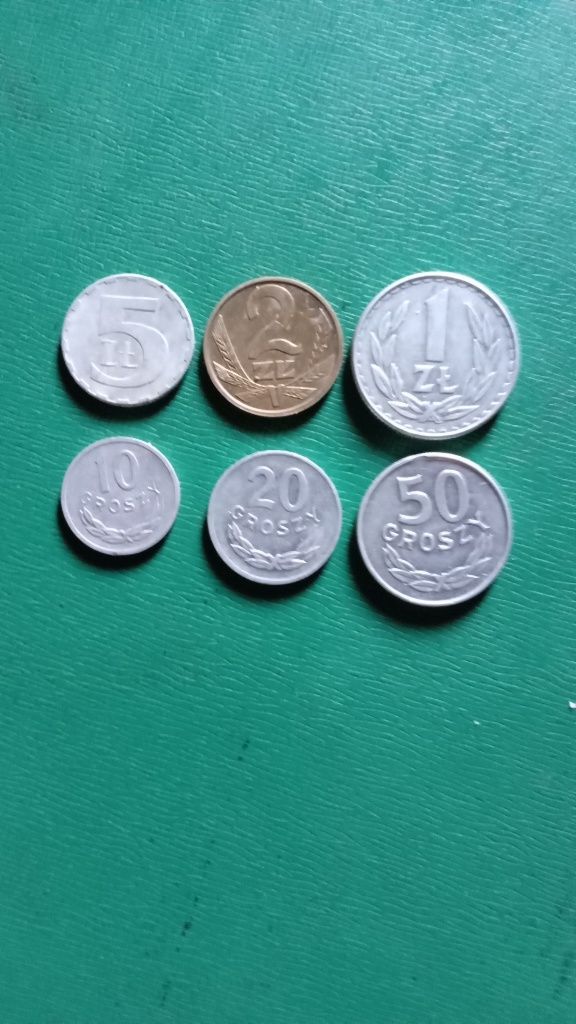 Kolekcjonerowi tanio sprzedam monety,banknoty.Wszystko w ogłoszeniach.