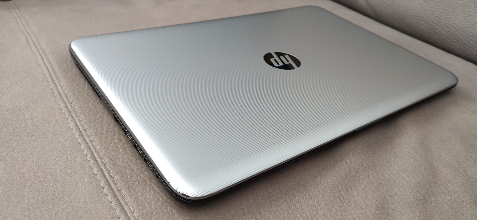 Ноутбук HP i5-7200U DDR4