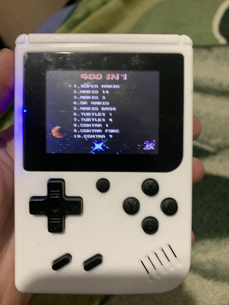 Портативная игровая консоль 16 бит