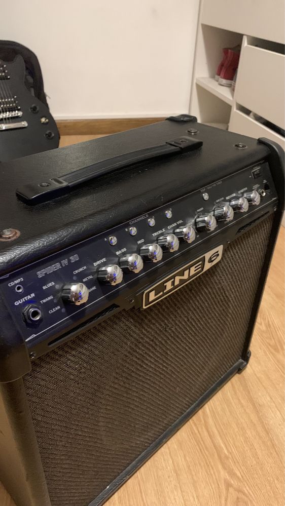 Amplificador Line6 Spider MKIV 30w