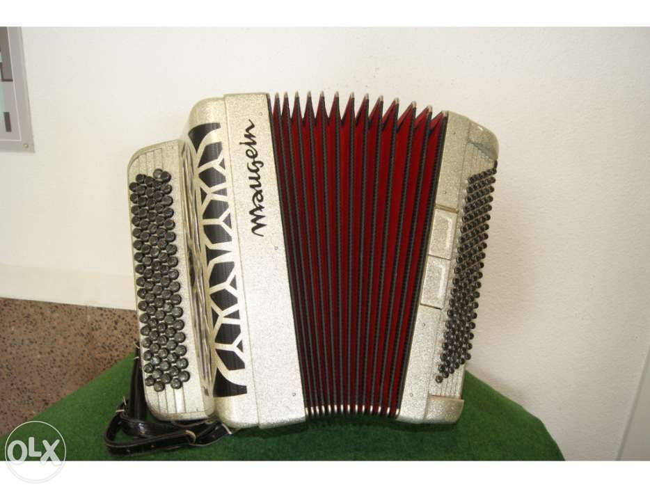 Acordeon Maugein 4 voz .N 55