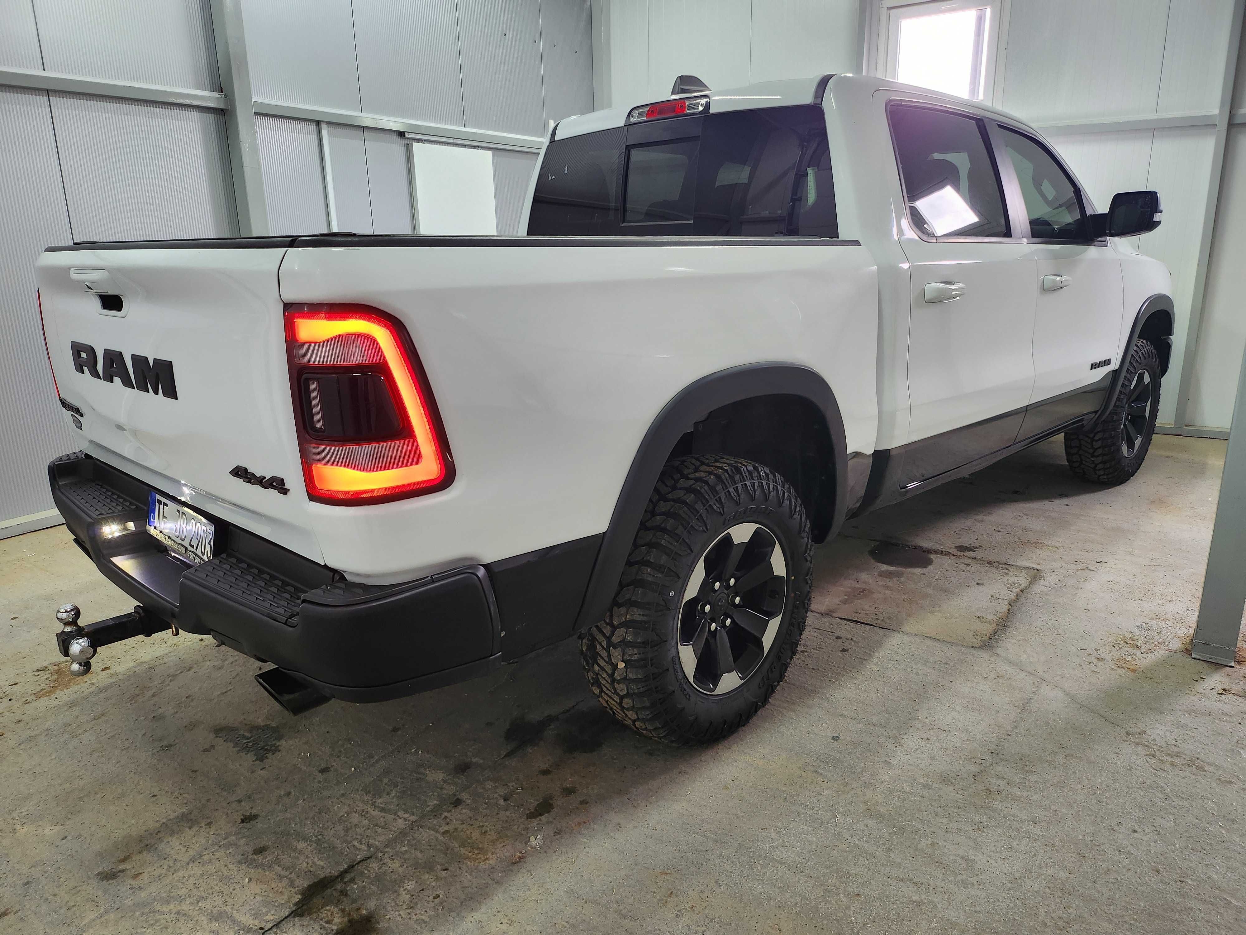 Dodge Ram 4X4 RABEL 5.7Hemi