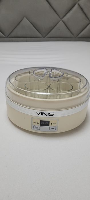 Продам Йогуртницю Vinis