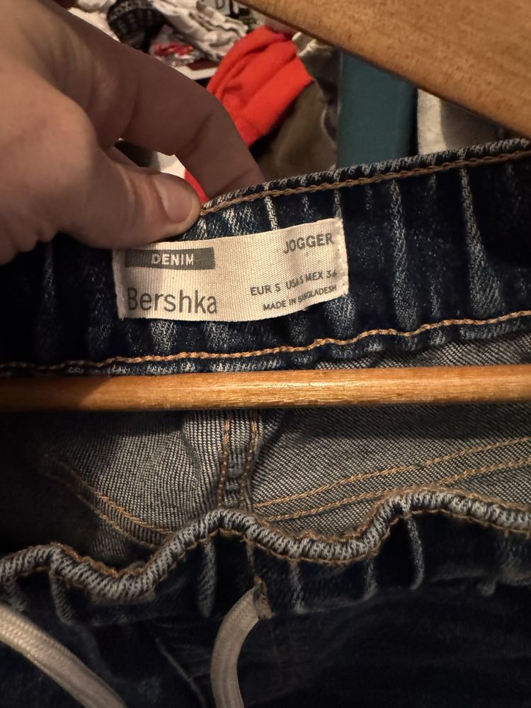 Calcas bershka M