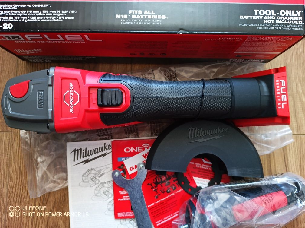 Milwaukee 2883-20 m18 Fuel Brushless Angle Grinder w/ one key™