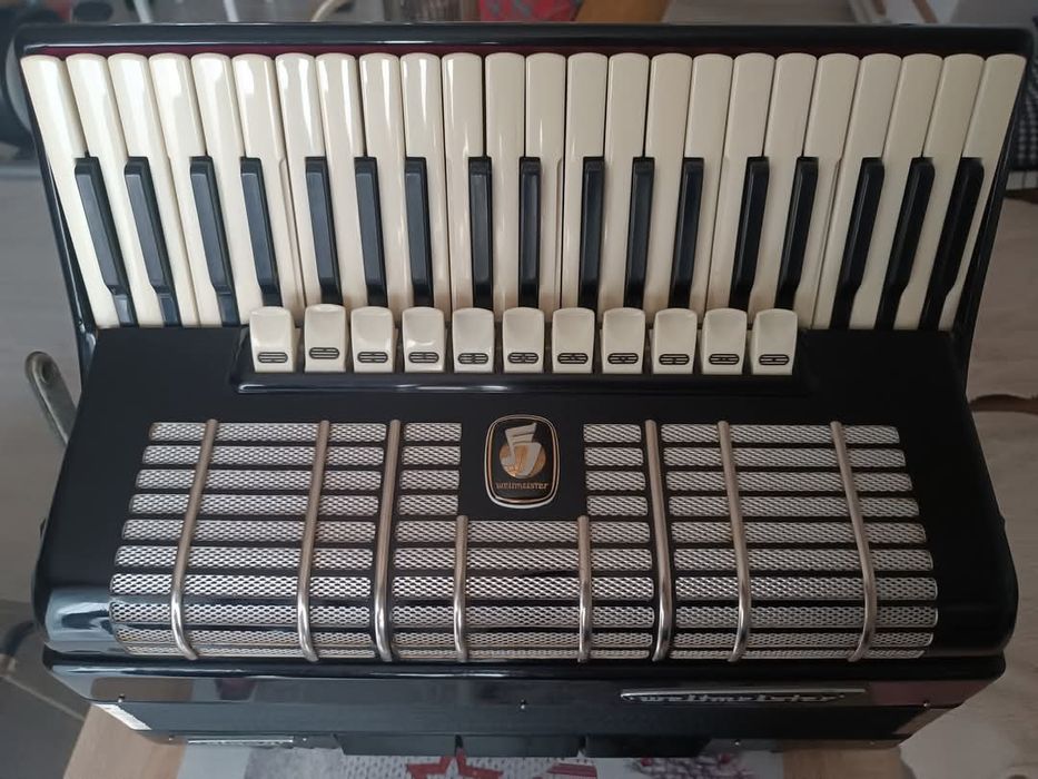 Akordeon Weltmeister 120 Diana +Futerał