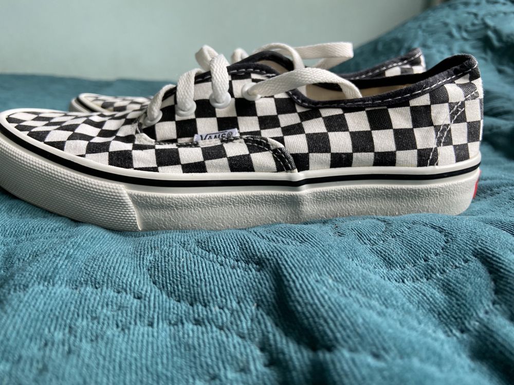 Vans w kratkę 38