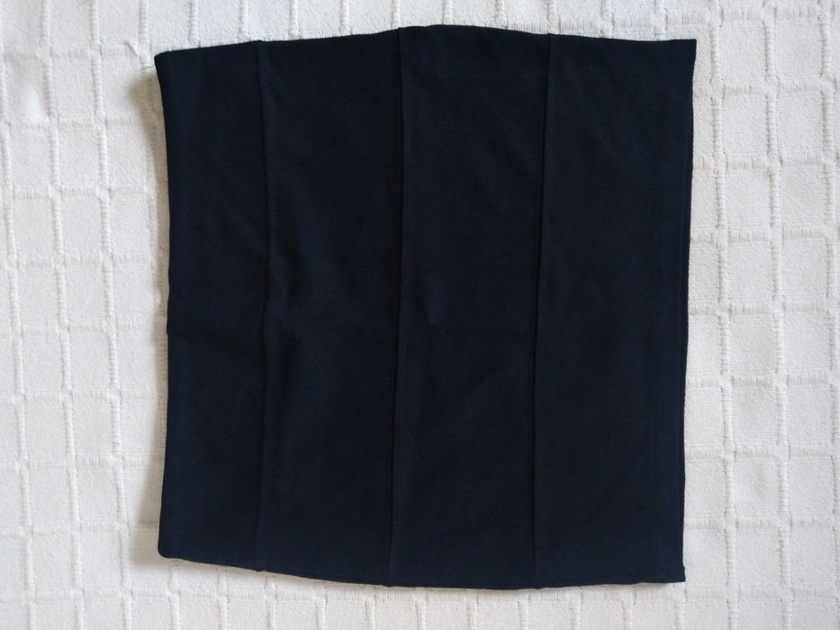 Mini Saia Negra Stradivarius S