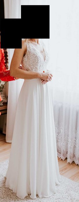 Delikatna suknia ślubna