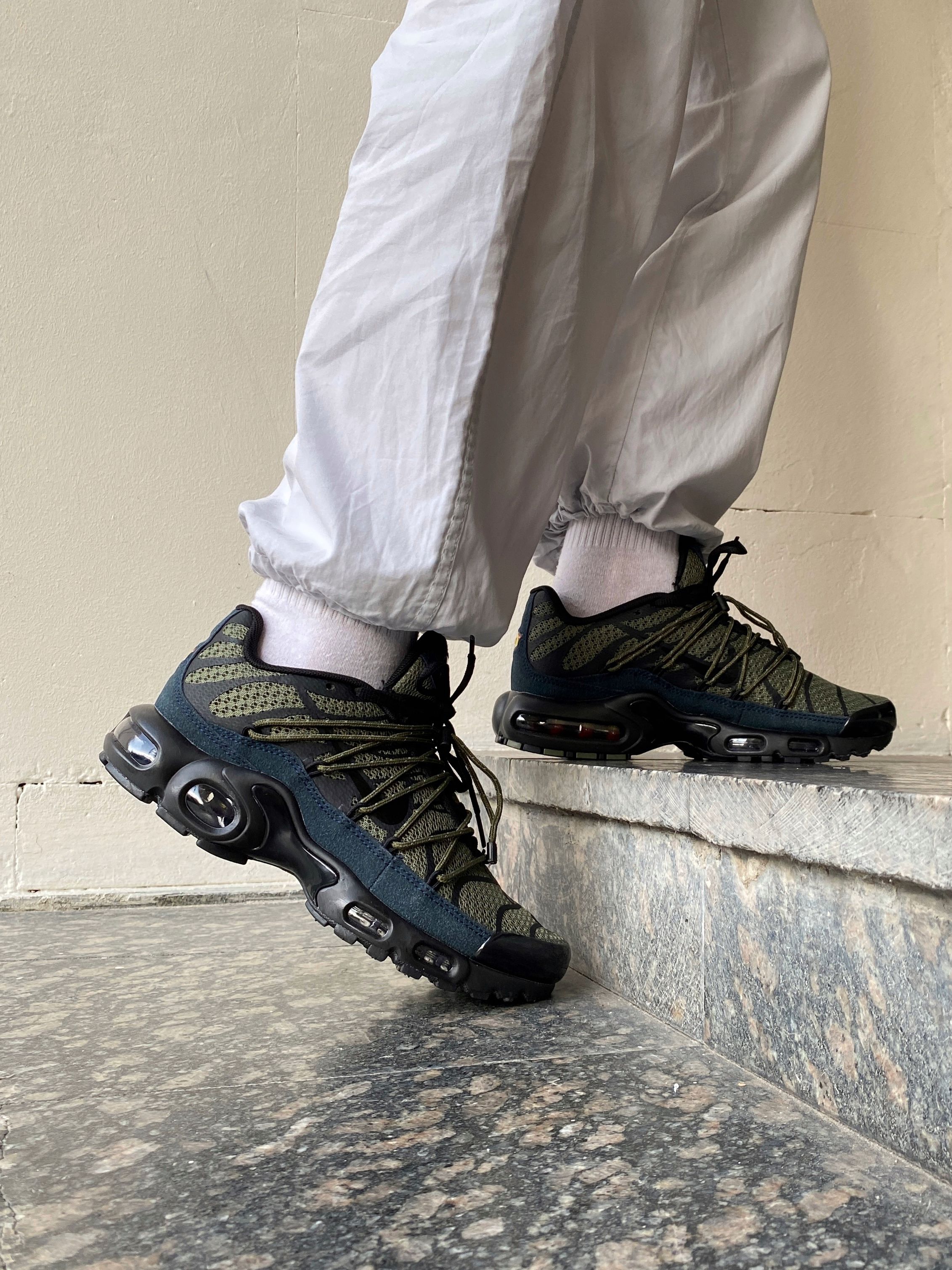 Nike Air Max TN Plus Khaki/Black