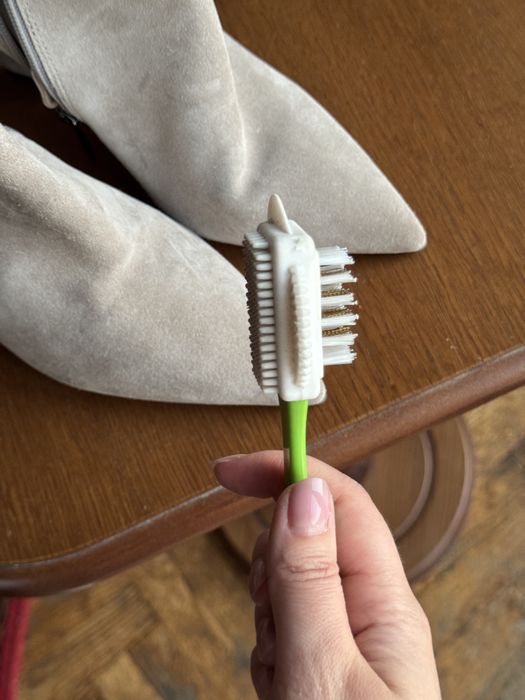 Замшеві ботильйони