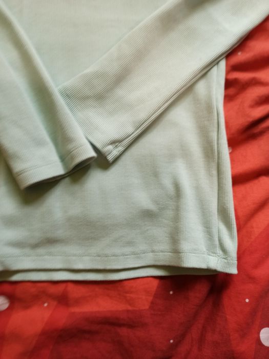 Bluzka damska z odkrytymi ramionami