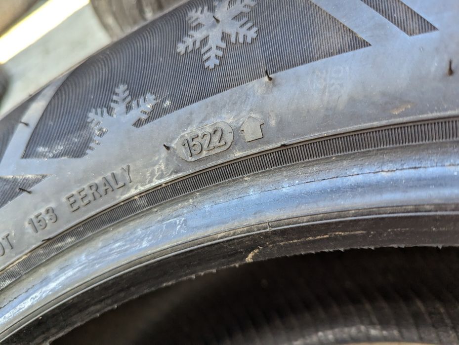 235/60R18 Sailun