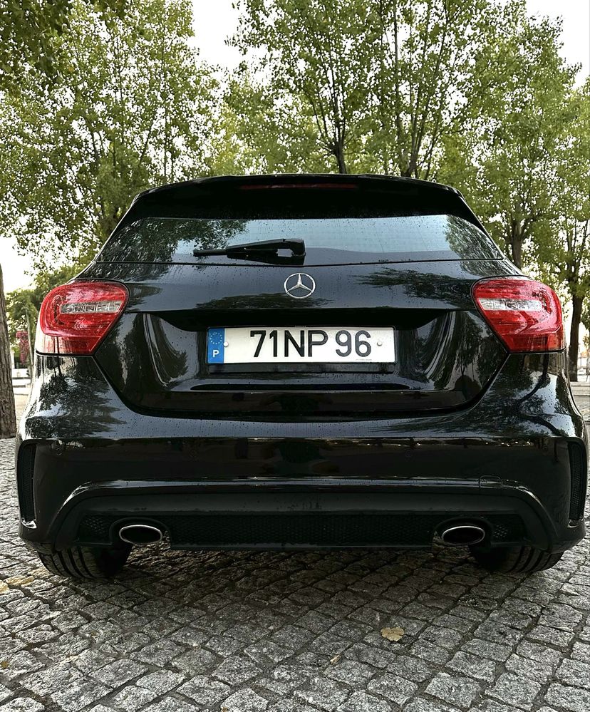 Mercedes-Benz A200 7G-DCT AMG Sport