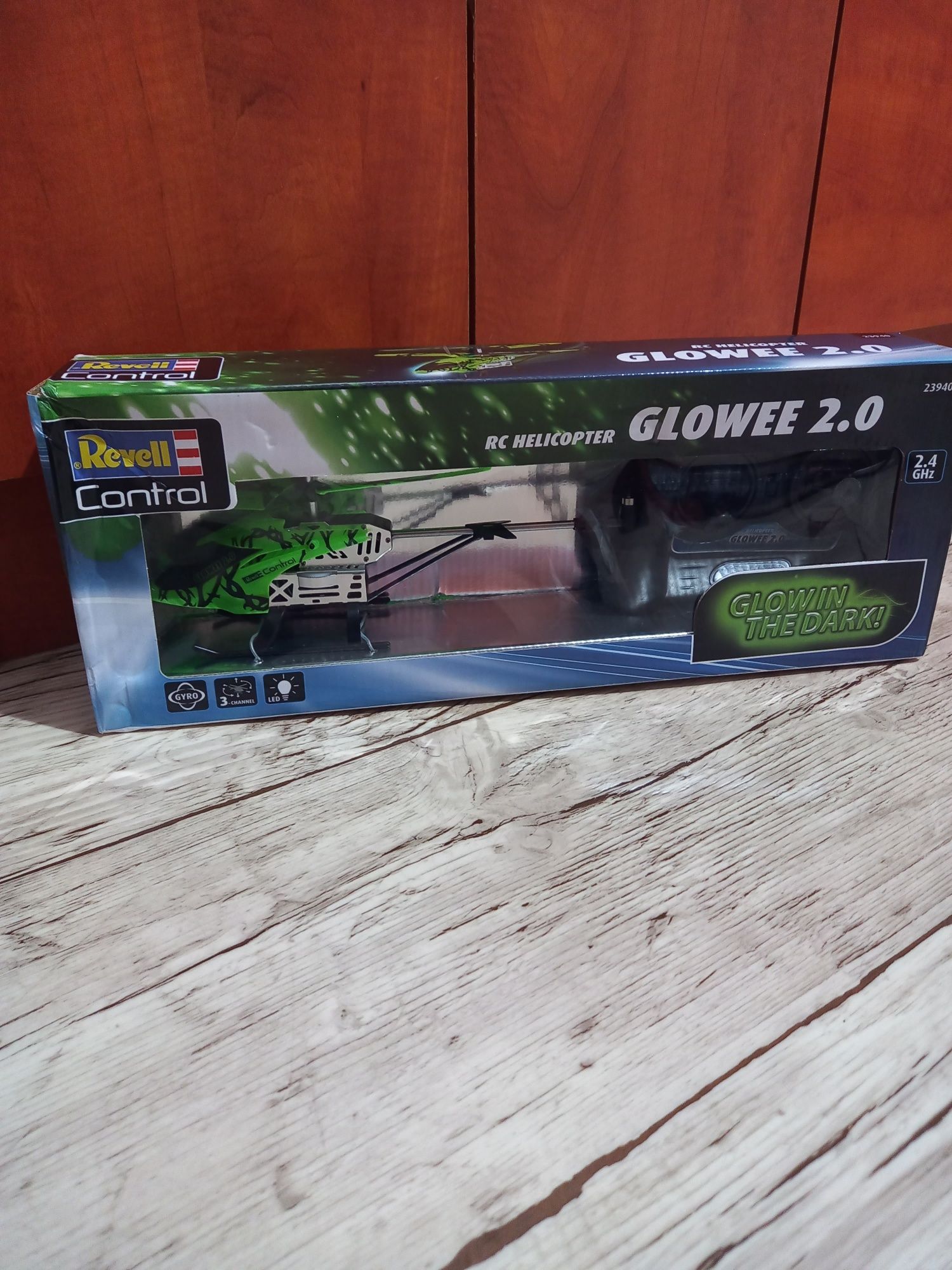 Helikopter na radio GLOWEE 2.0 Revell Control 23940