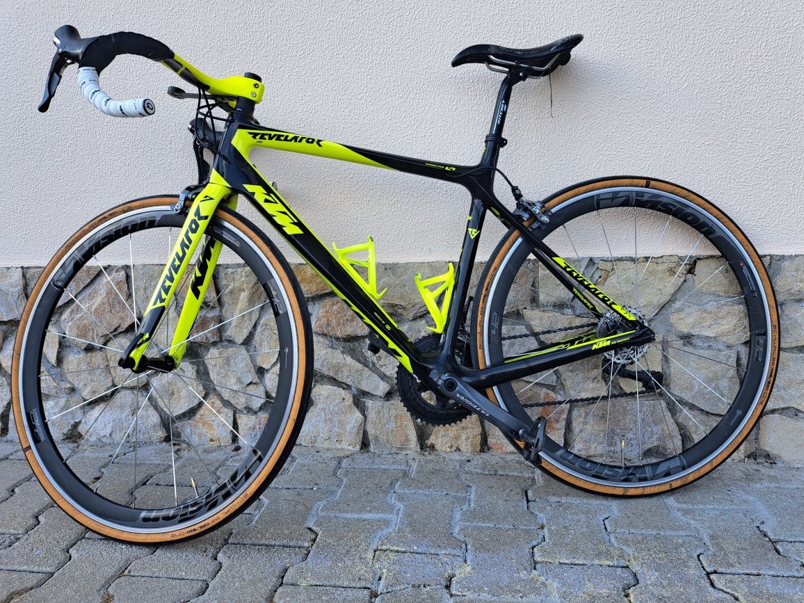 Bicicleta KTM Revelator 4000