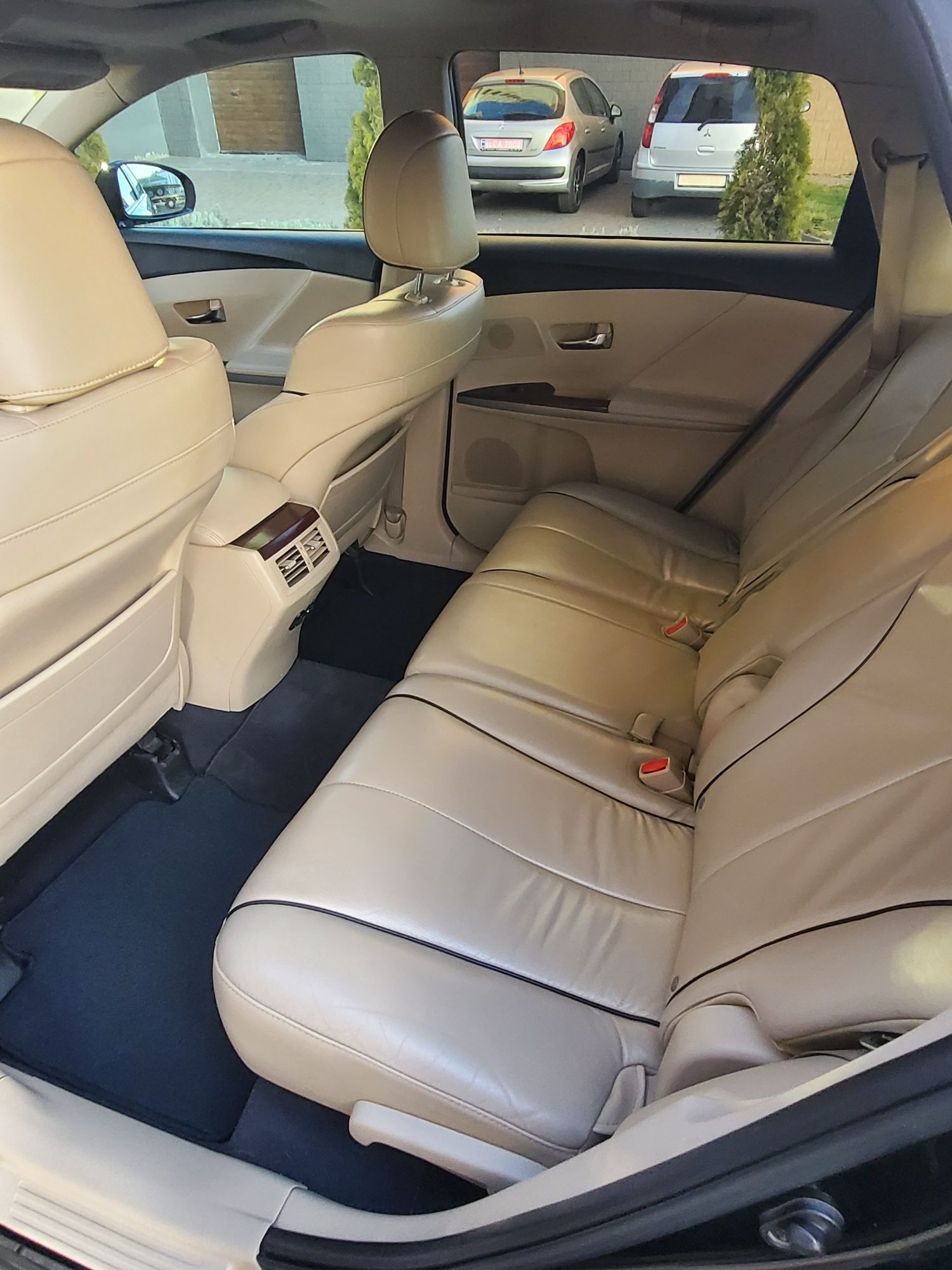 Продам toyota venza
