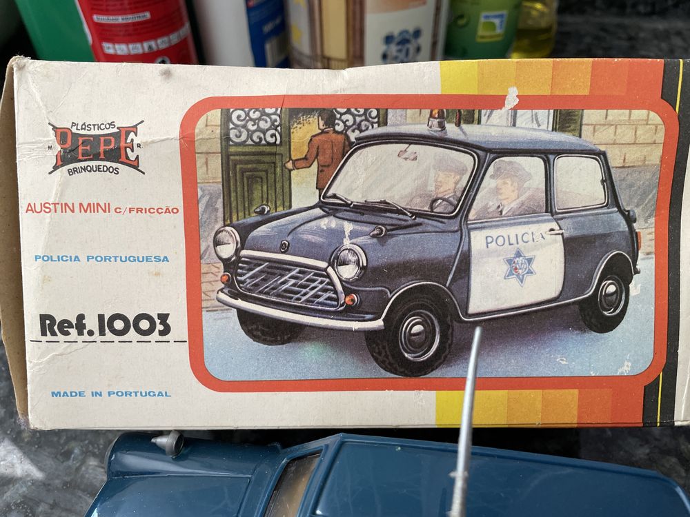 Austin mini da policia com fricção Pepe vintage